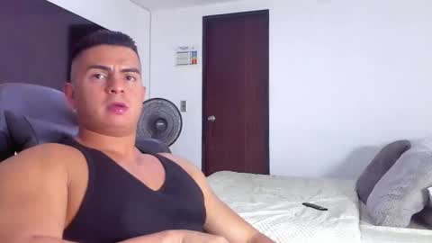 JBrooksXx online show from February 2025 05:15:02 AM