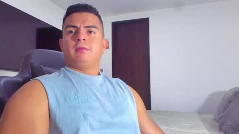 JBrooksXx online show from February 2025 07:54:02 PM