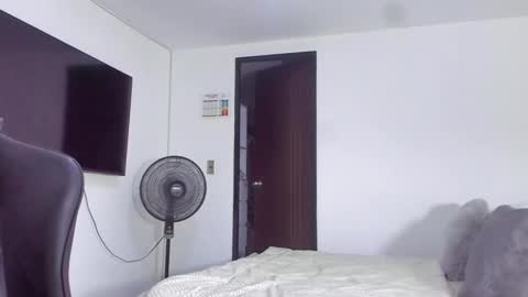 JBrooksXx online show from February 2025 09:59:02 PM