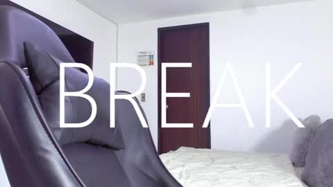 JBrooksXx online show from February 2025 01:03:01 AM