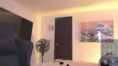 JBrooksXx online show from April 2026 04:56:02 PM