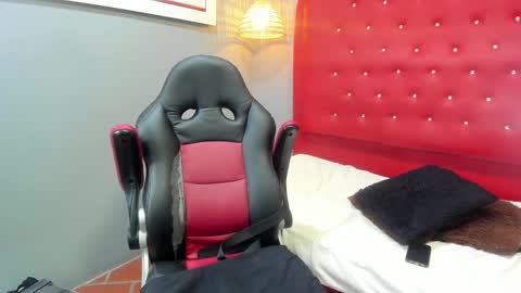 jasperjohnson online show from March 2025 09:02:02 AM