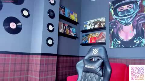 Charlotte online show from September 2025 01:07:02 AM