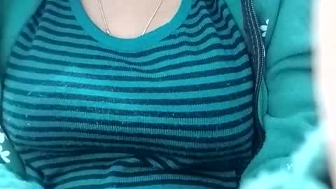 Snapshot of jasspreettt chatting on December 2025 01:44:02 AM jasspreettt online show from December 2025 01:44:02 AM