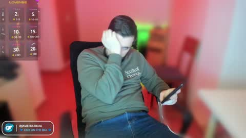 javierduro24 online show from December 2024 03:31:02 PM