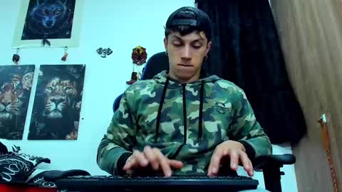 Javier online show from March 2025 02:04:02 AM