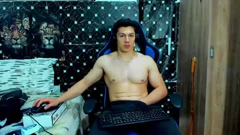 Javier online show from May 2026 04:31:01 AM