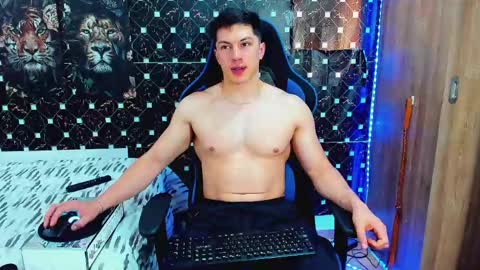 Snapshot of javiersexymann chatting on June 2026 09:42:01 PM Javier online show from June 2026 09:42:01 PM