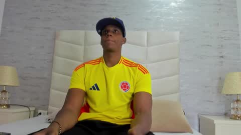 jax black online show from November 2025 06:56:02 PM