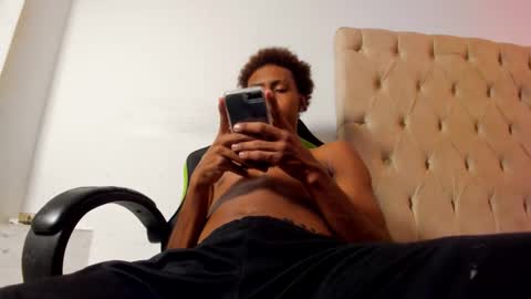 jax_maliq online show from October 2025 12:24:02 AM