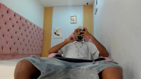 jax_maliq online show from November 2025 01:11:01 AM