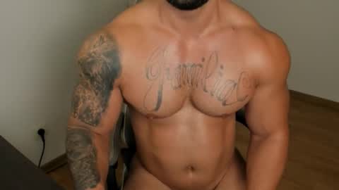 JaxonHunk online show from September 2025 03:06:02 AM