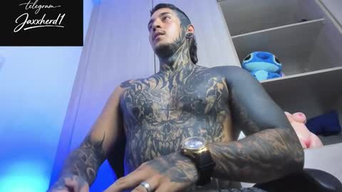 Michael independient model online show from February 2026 05:08:01 PM