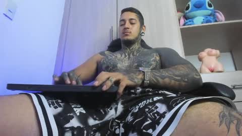 Snapshot of jaxxon22cm chatting on May 2026 01:16:02 PM Michael independient model online show from May 2026 01:16:02 PM