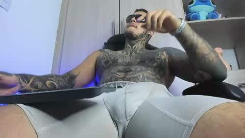 Snapshot of jaxxon22cm chatting on May 2026 08:38:01 PM Michael independient model online show from May 2026 08:38:01 PM