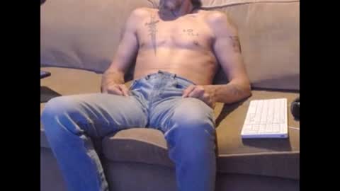 Snapshot of jay_short7863 chatting on February 2025 08:11:02 AM O F jay short786 online show from February 2025 08:11:02 AM