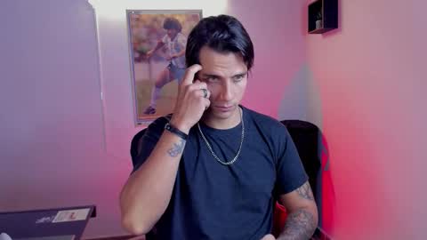 Jay Alvarrez online show from December 2025 06:24:02 PM