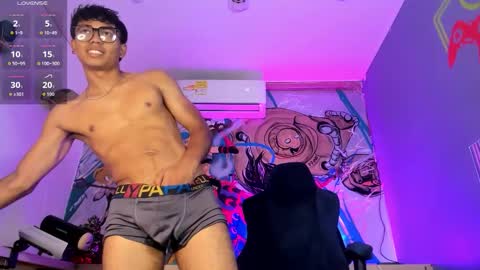 jaycobblack1 online show from December 2025 01:28:02 PM