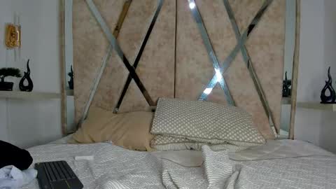 jayd_muscle online show from October 2025 06:04:02 AM