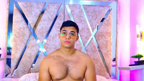 Snapshot of jayd_muscle chatting on February 2026 04:28:02 AM jayd_muscle online show from February 2026 04:28:02 AM