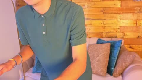 JONATHAN online show from April 2026 03:03:01 PM