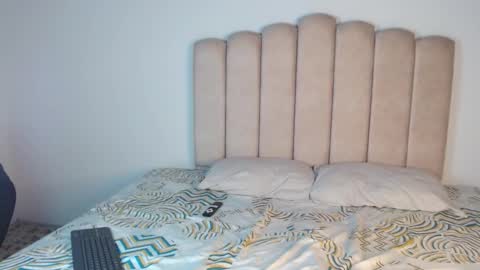 jaydenjhonson online show from November 2025 12:16:01 PM