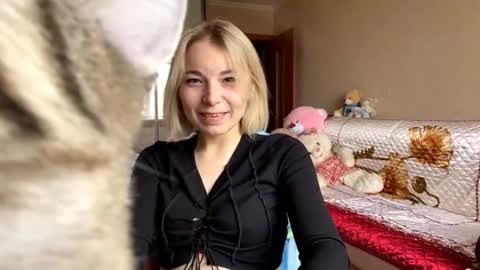 Mira online show from October 2025 07:42:01 AM