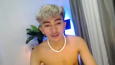 jaysee_hugecox online show from April 2026 04:26:02 AM