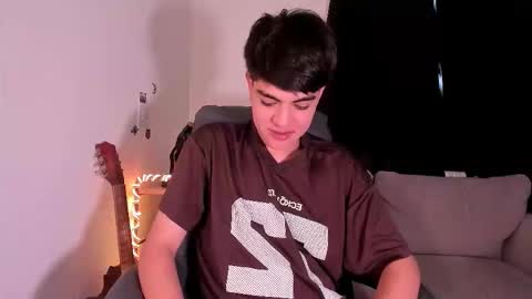 jaythomax online show from September 2025 08:41:01 PM