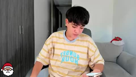 jaythomax online show from December 2025 09:55:01 PM