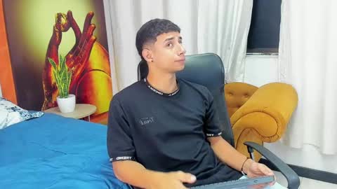 jaze_bradley online show from February 2025 11:22:01 AM