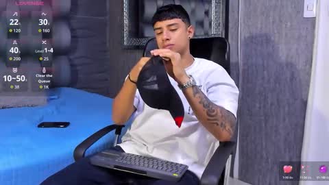 jaze_bradley online show from October 2025 11:18:01 AM