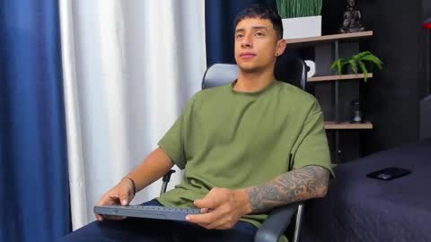 jaze_bradley online show from December 2025 11:26:02 AM