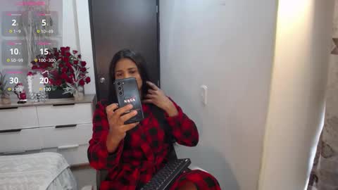 Snapshot of jazmin1000 chatting on December 2024 11:49:02 AM valentin online show from December 2024 11:49:02 AM