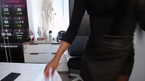 Snapshot of jazmin1000 chatting on January 2025 04:01:02 AM valentin online show from January 2025 04:01:02 AM