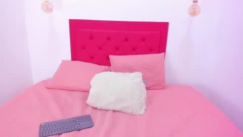 Snapshot of jazmin_lewiss chatting on January 2025 08:18:02 PM Jazmin Lewiss online show from January 2025 08:18:02 PM