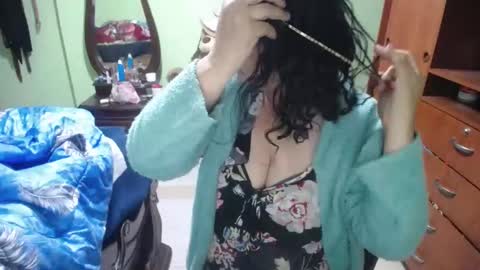 jazmim online show from January 2025 10:27:01 AM