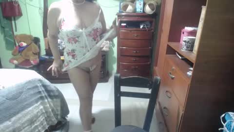 jazmim online show from October 2025 12:57:02 PM