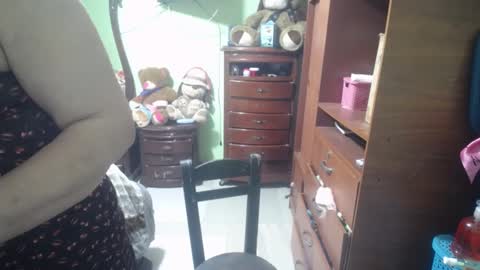 jazmim online show from October 2025 12:05:01 PM