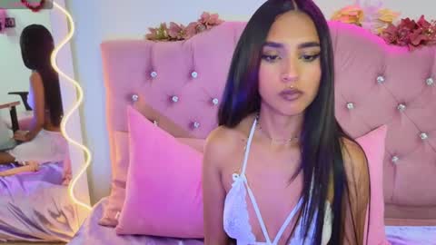 Snapshot of jazmin_tay chatting on January 2025 10:12:02 PM Jazmin online show from January 2025 10:12:02 PM