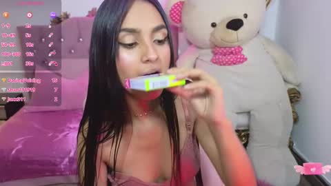 Snapshot of jazmin_tay chatting on March 2025 10:43:01 PM Jazmin online show from March 2025 10:43:01 PM