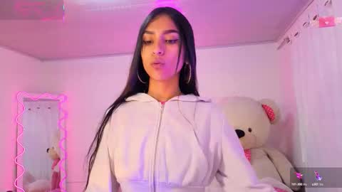 Snapshot of jazmin_tay chatting on September 2025 12:05:02 PM Jazmin online show from September 2025 12:05:02 PM