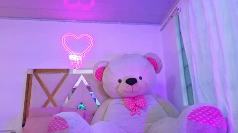 Snapshot of jazmin_tay chatting on September 2025 11:47:01 AM Jazmin online show from September 2025 11:47:01 AM