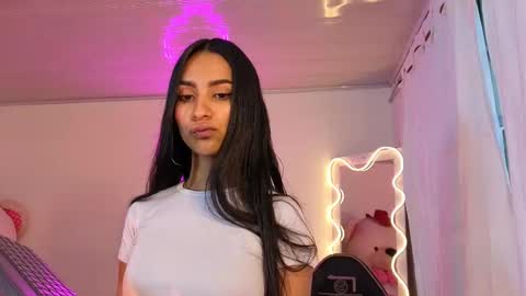 Snapshot of jazmin_tay chatting on October 2025 11:40:01 AM Jazmin online show from October 2025 11:40:01 AM