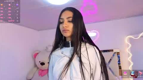 Snapshot of jazmin_tay chatting on November 2025 11:41:01 AM Jazmin online show from November 2025 11:41:01 AM