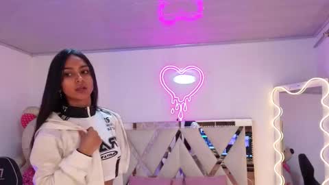 Snapshot of jazmin_tay chatting on November 2025 11:42:02 AM Jazmin online show from November 2025 11:42:02 AM