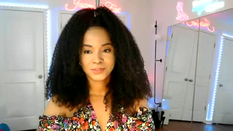Snapshot of jazminefox chatting on June 2026 06:35:02 PM Jazmine Fox online show from June 2026 06:35:02 PM