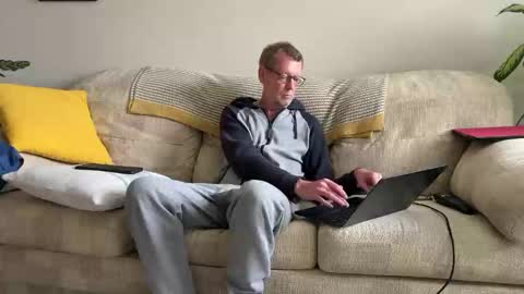 Jon online show from October 2025 03:32:01 PM