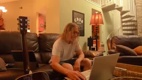 JDinEuless online show from September 2025 02:00:02 PM