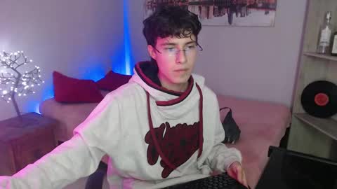 jeam_hot online show from December 2024 07:57:02 PM